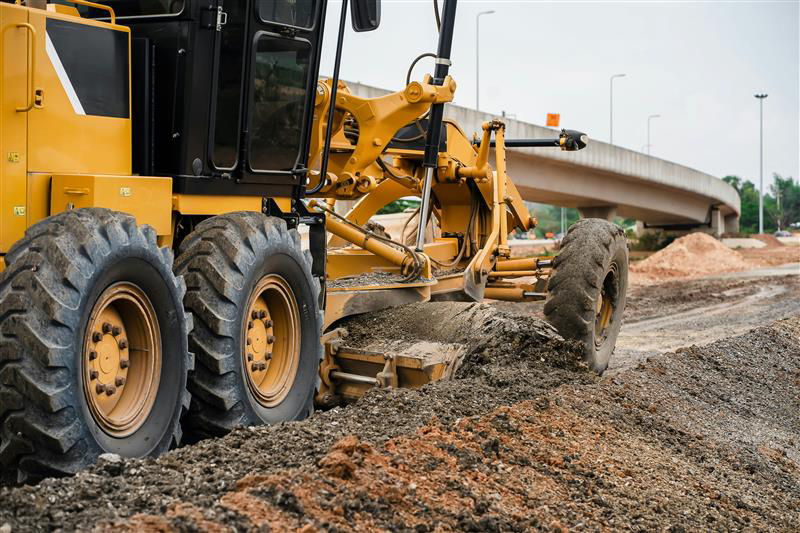 Heavy equipment operator support for site operations